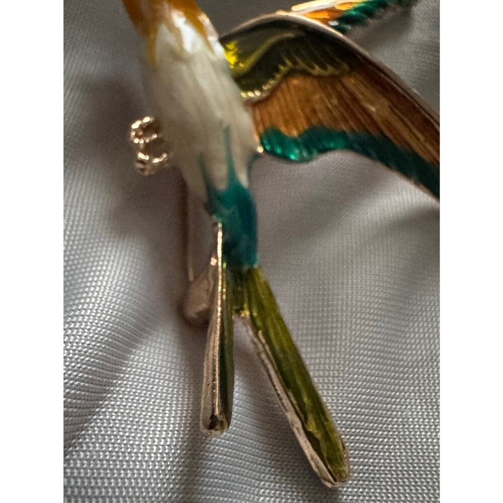 Flying Swallow Bird Brooch Gold Tone Multicolor Enamel Animal Jewelry Pin NEW - Picture 7 of 7